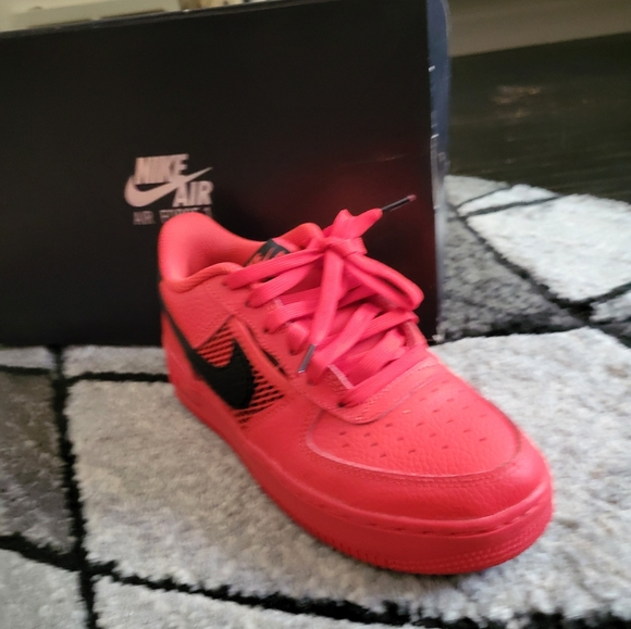 Forces - Picture 2 of 2